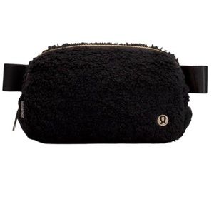 Lululemon Everywhere Fleece Belt Bag